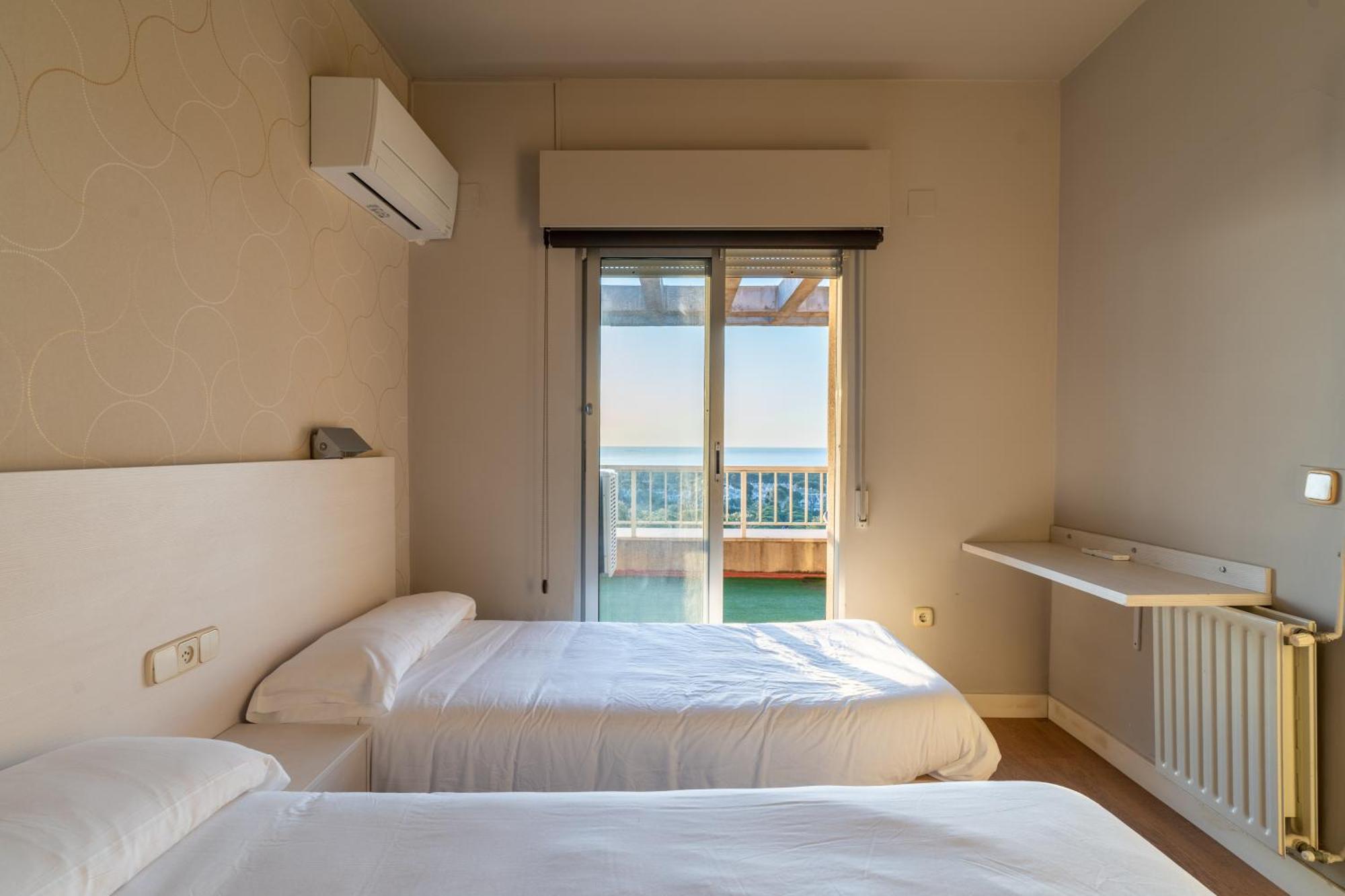 La Mariña Costablanca Explore Hostel Sports & Events מראה חיצוני תמונה