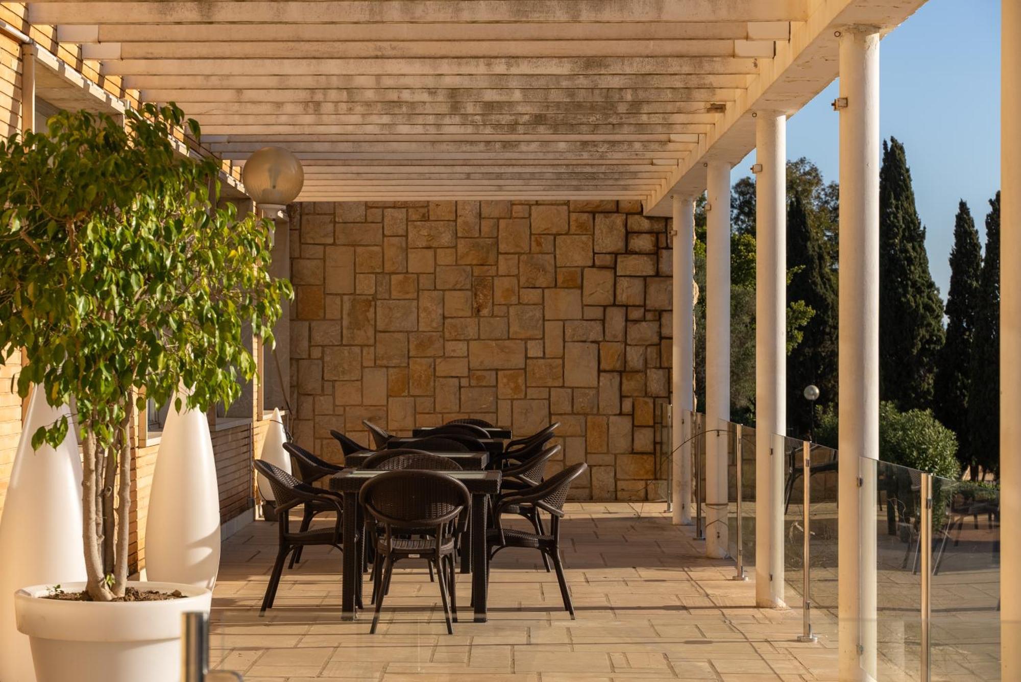 La Mariña Costablanca Explore Hostel Sports & Events מראה חיצוני תמונה