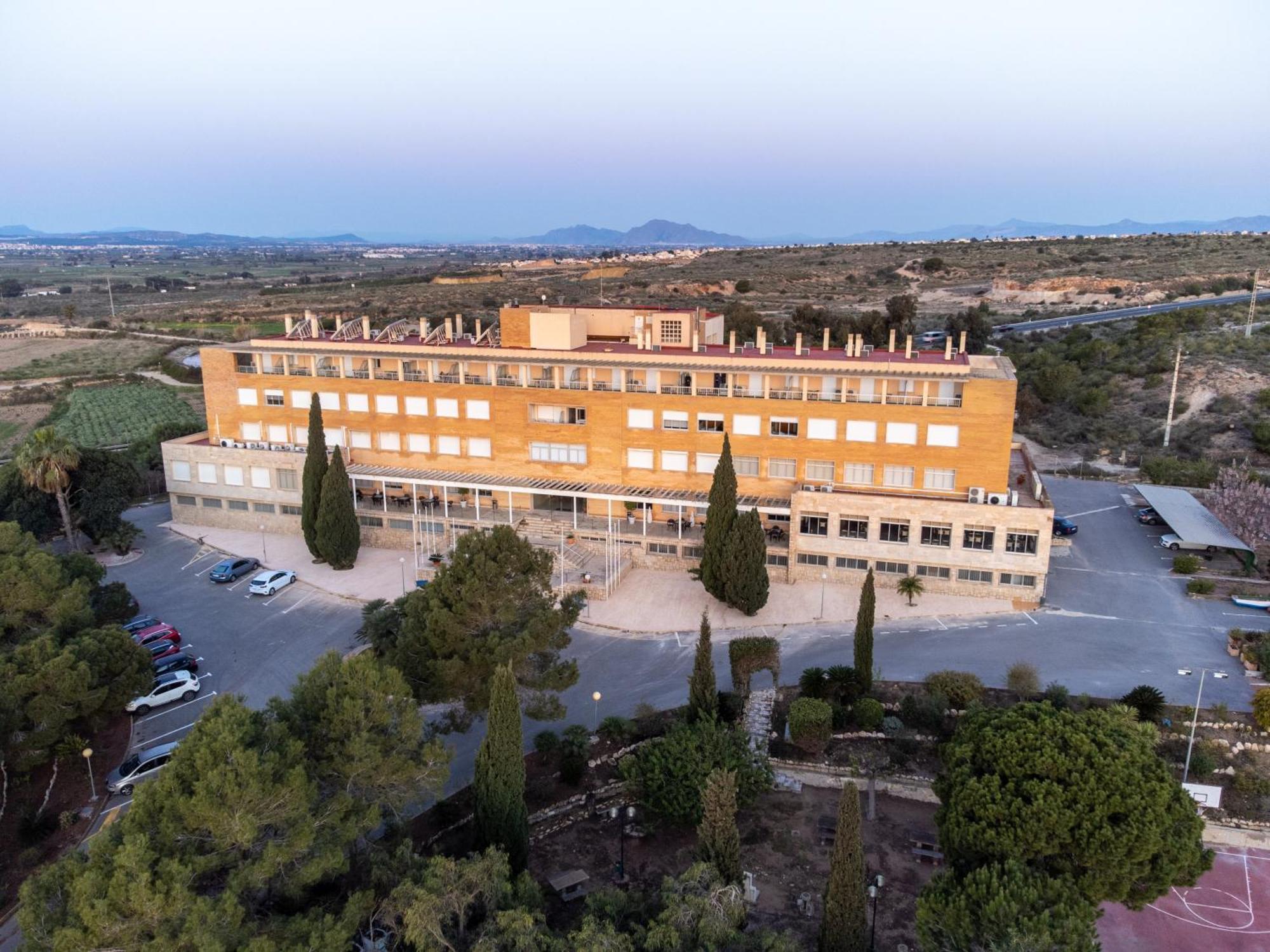 La Mariña Costablanca Explore Hostel Sports & Events מראה חיצוני תמונה